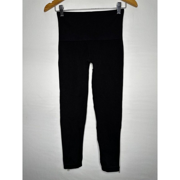 SPANX Look At Me Now Seamless Black Ankle Zip Leggings Size‎ Medium Style 20191R - Picture 3 of 6